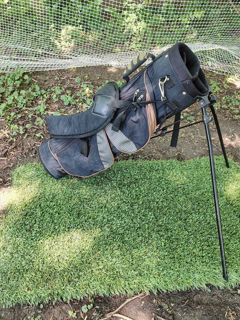 Black and Brown Junior Size Stand Golf Bag